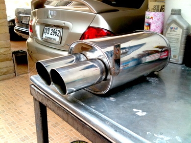 ท่อไอเสียปลายท่อคู่ สแตนเลสทั้งใบ เสียงทุ่มนุ่มลึก สภาพสวย ท่อไอเสียปลายท่อคู่ สแตนเลสทั้งใบ เสียงทุ่มนุ่มลึก สภาพสวย