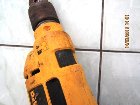 สว่านเจาะกระแทก Dewalt DWD024 สภาพใหม่ราคาถูก สว่านเจาะกระแทก Dewalt DWD024 สภาพใหม่ราคาถูก