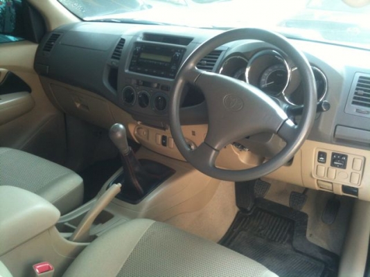 Toyota prerunner 2ประตู 2.5G 2010 Toyota prerunner 2ประตู 2.5G 2010