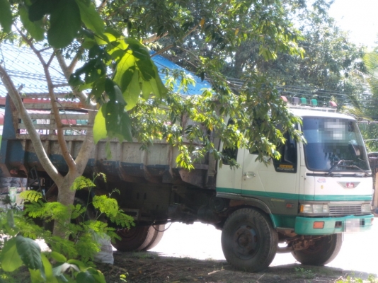 HINO 6 ล้อดั้ม ยาง9  รถบ้านพร้อมขายค่ะ เดิม 520,000 บาท  เหลือ 480,000 บาทค่ะ