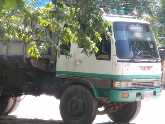 HINO 6 ล้อดั้ม ยาง9  รถบ้านพร้อมขายค่ะ เดิม 520,000 บาท  เหลือ 480,000 บาทค่ะ