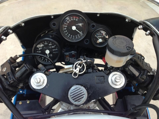 ขาย honda NC 30 Y 92 400 CC โทร 082-2169945  ราคา 59000 สวยแรงสภาพดีมากครับ