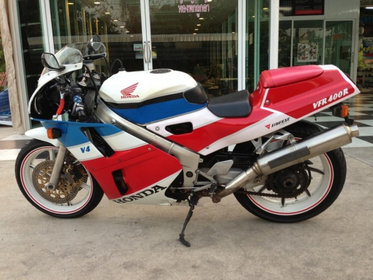 ขาย honda NC 30 Y 92 400 CC โทร 082-2169945  ราคา 59000 สวยแรงสภาพดีมากครับ