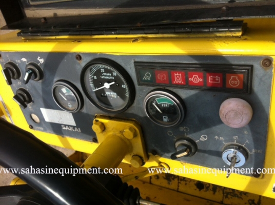 รถบด SAKAI รุ่น SW500 บจก.สหสินอีควิปเม้นท์ โทร.081-5851880, 02-5168100-1 www.sahasinequipment.com