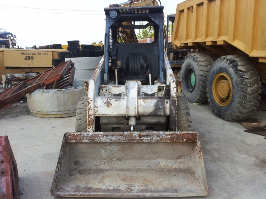 ขายรถตักเล็ก BOBCAT853 ขายรถตักเล็ก BOBCAT853