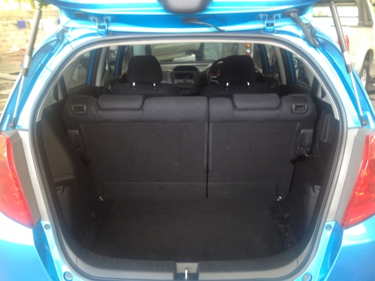 รถสวย สภาพดี พร้อมใช้งาน รถสวย สภาพดี พร้อมใช้งาน