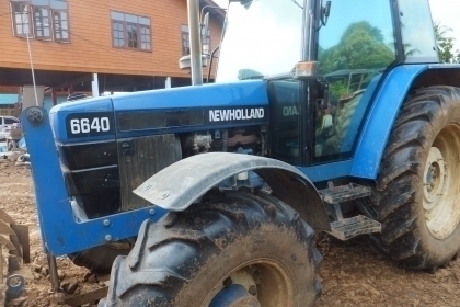 รถไถนาฟอร์ด 6640 (รถนอก)ปี55 ใช้งาน 5404 ชม. คานหน้าคาเรโร่ 2 เพลา รถไถนาฟอร์ด 6640 (รถนอก)ปี55 ใช้งาน 5404 ชม. คานหน้าคาเรโร่ 2 เพลา