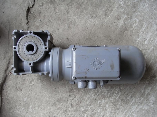 ขายมอเตอร์เกียร์ 1/2 HP. ชุดเกียร์ 40/1 รอบ สภาพสวย พร้อมใช้งาน