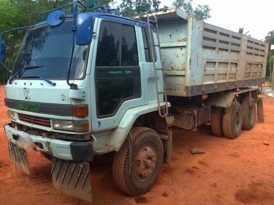 รถอิซูซุ 10 ล้อดั๊ม 210 เปลื่ยนเครื่อง 240 แรงม้า  สนใจติดต่อ 081 - 6079515