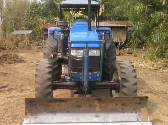 FORD TS90 - 2 เพลา สภาพสวยจัดเหมือนใหม่พร้อมใช้งานได้เลย เครื่องแห้งแรงดีไม่มีเยิ้ม อุปกรณ์ครบ มีใบดันหน้า ผานพรวนดิน 6 ช่วงล่างแน่นดี ยางสภาพดี 80\% พร้อมใช้งาน เอกสารเล่มทะเบียนครบไม่มีขาดพร้อมโอน ราคาต่อรองได้ครับ FORD TS90 - 2 เพลา สภาพสวยจัดเหมือนใหม่พร้อมใช้งานได้เลย เครื่องแห้งแรงดีไม่มีเยิ้ม อุปกรณ์ครบ มีใบดันหน้า ผานพรวนดิน 6 ช่วงล่างแน่นดี ยางสภาพดี 80\% พร้อมใช้งาน เอกสารเล่มทะเบียนครบไม่มีขาดพร้อมโอน ราคาต่อรองได้ครับ