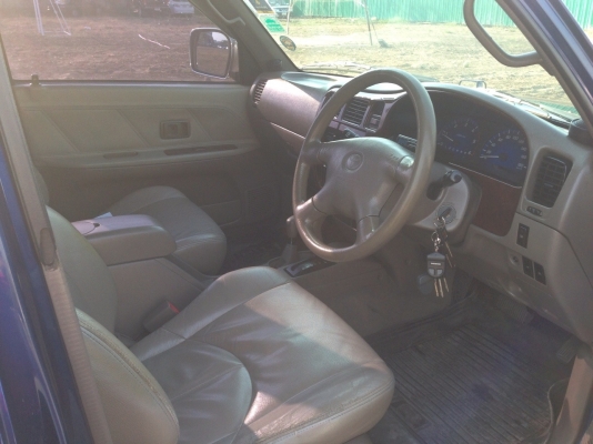 รถสวย สภาพดี พร้อมใช้งาน