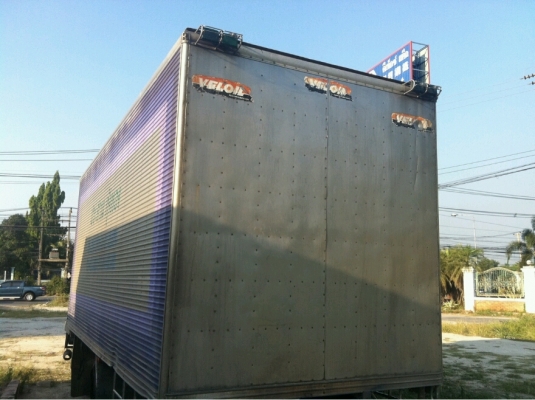 ตู้บรรทุก ตู้ปลาตู้เปียก