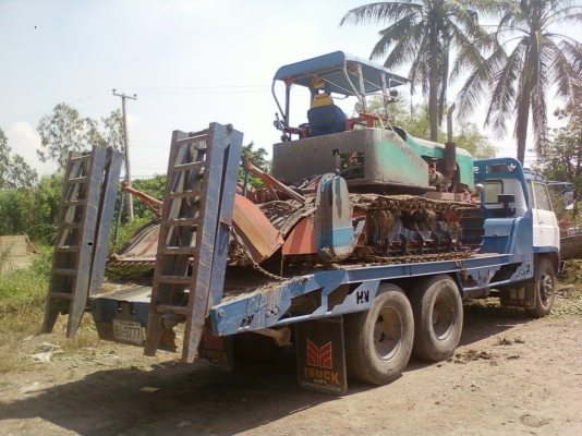 ขาย สิบล้อเพลาเดียว ISUZU 160HP เทลเลอร์บรรทุกรถเกี่ยวข้าว รถตีดิน