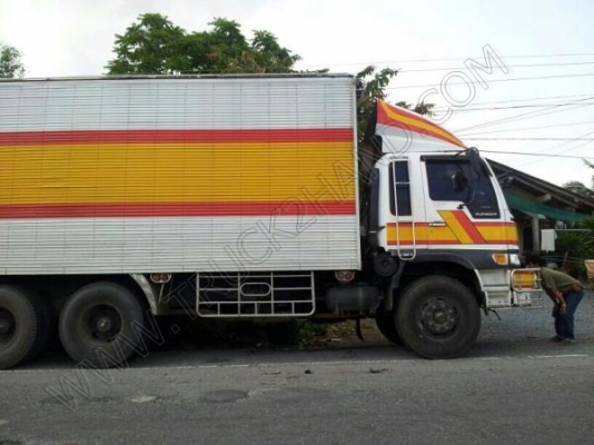 รถบรรทุก 10 ล้อตู้เย็น ยี่ห้อ HINO รุ่น FL1MNKA