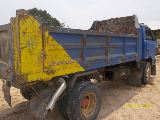 ขาย6ล้อดั๊มดิน     เครื่อง120แรง   เพาเวอร์   แอร์    Fหน้า   Fหลัง    เกียร์ร็อคเส้อลาย  6เกียร์เดืนหน้า