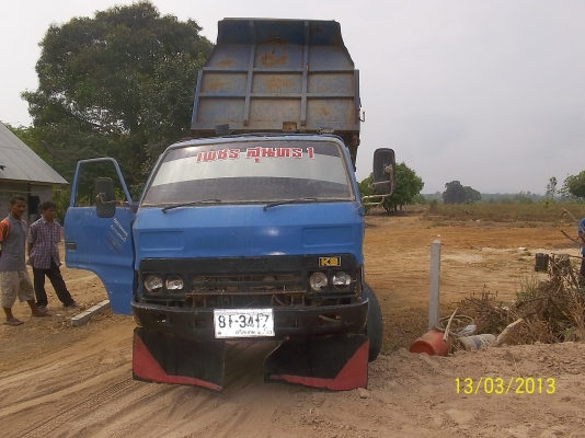 ขาย6ล้อดั๊มดิน     เครื่อง120แรง   เพาเวอร์   แอร์    Fหน้า   Fหลัง    เกียร์ร็อคเส้อลาย  6เกียร์เดืนหน้า