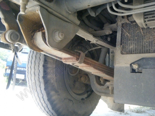 รถบรรทุก 6 ล้อ ยี่ห้อ HINO รุ่น WU340R