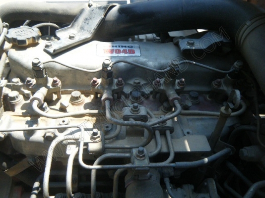 รถบรรทุก 6 ล้อ ยี่ห้อ HINO รุ่น WU340R