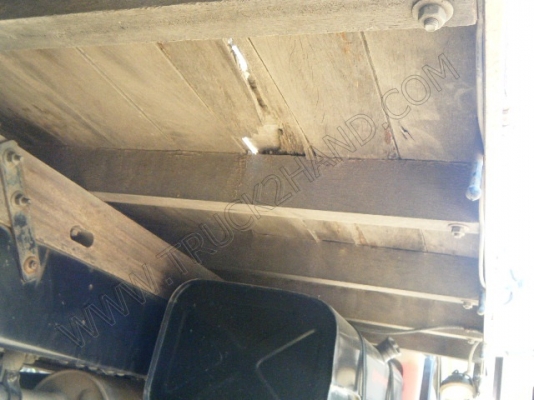 รถบรรทุก 6 ล้อ ยี่ห้อ HINO รุ่น WU340R