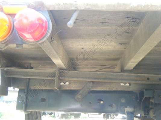 รถบรรทุก 6 ล้อ ยี่ห้อ HINO รุ่น WU340R