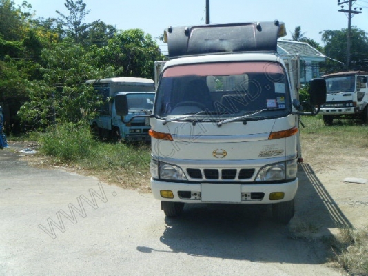 รถบรรทุก 6 ล้อ ยี่ห้อ HINO รุ่น WU340R