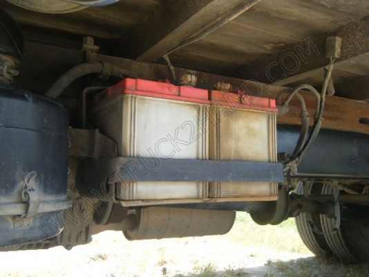 รถบรรทุก 6 ล้อ ยี่ห้อ HINO รุ่น WU340R