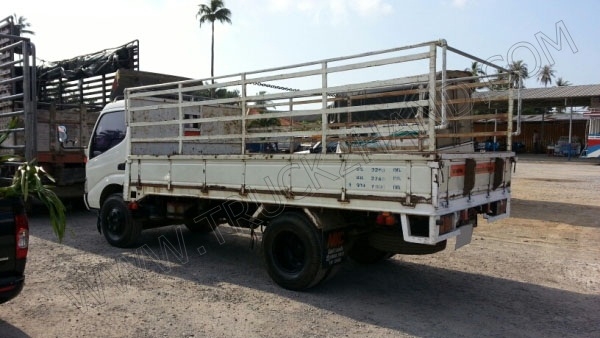 รถบรรทุก 6 ล้อ ยี่ห้อ HINO รุ่น WU340R