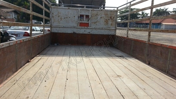 รถบรรทุก 6 ล้อ ยี่ห้อ HINO รุ่น WU340R