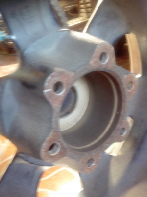 ขายแม็กขอบ 15 หกรูแท้japan ใส่กะบะครับ