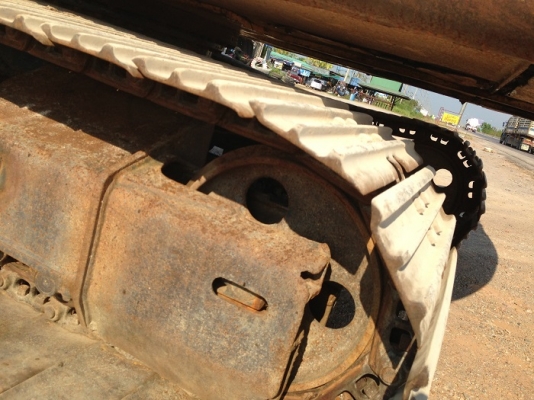 รถแบคโฮ KOMATSU PC130-6 รถแบคโฮ KOMATSU PC130-6