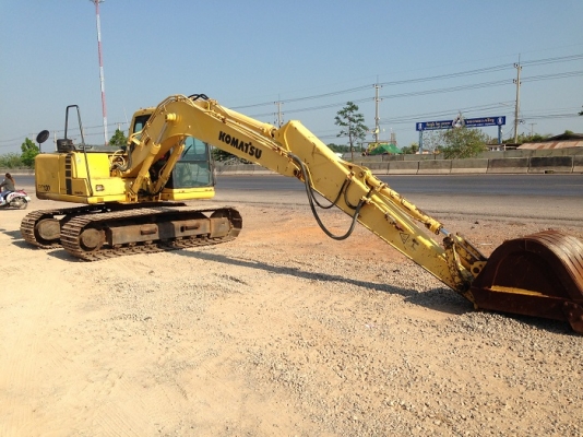 รถแบคโฮ KOMATSU PC130-6 รถแบคโฮ KOMATSU PC130-6