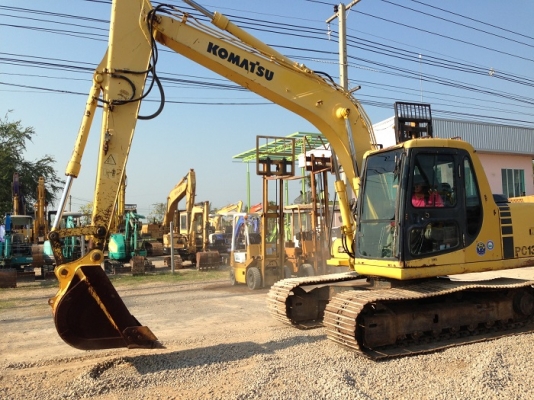 รถแบคโฮ KOMATSU PC130-6 รถแบคโฮ KOMATSU PC130-6