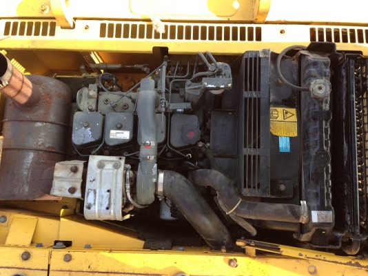 รถแบคโฮ KOMATSU PC130-6 รถแบคโฮ KOMATSU PC130-6