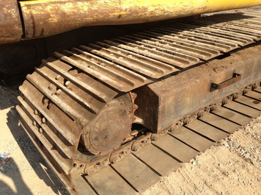 รถแบคโฮ KOMATSU PC130-6 รถแบคโฮ KOMATSU PC130-6