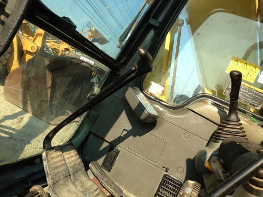 รถแบคโฮ KOMATSU PC130-6 รถแบคโฮ KOMATSU PC130-6