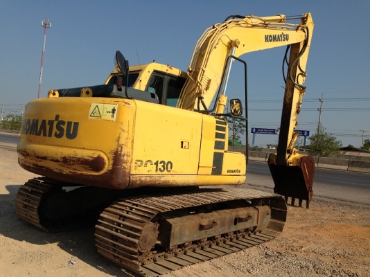 รถแบคโฮ KOMATSU PC130-6