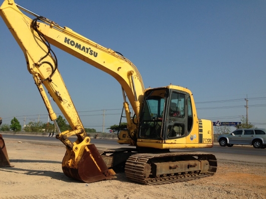 รถแบคโฮ KOMATSU PC130-6 รถแบคโฮ KOMATSU PC130-6