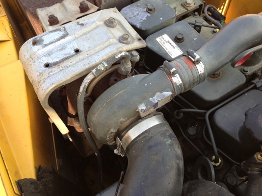 รถแบคโฮ KOMATSU PC130-6 รถแบคโฮ KOMATSU PC130-6