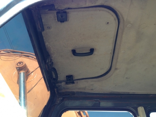 รถแบคโฮ KOMATSU PC130-6 รถแบคโฮ KOMATSU PC130-6