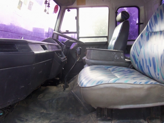 Mitsubishi527(ไอ้หลง)หัวลากท้ายเป็ด Mitsubishi527(ไอ้หลง)หัวลากท้ายเป็ด