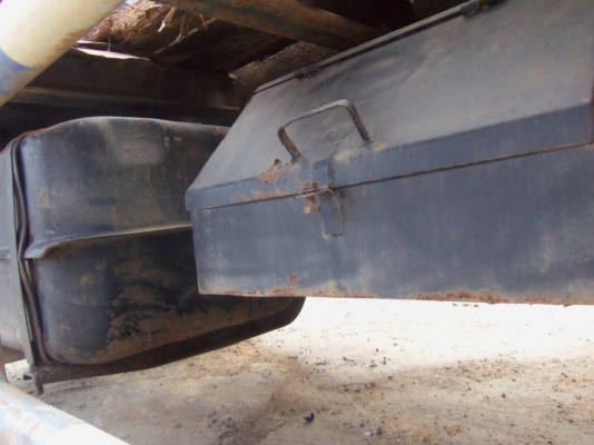 Mitsubishi527(ไอ้หลง)หัวลากท้ายเป็ด Mitsubishi527(ไอ้หลง)หัวลากท้ายเป็ด