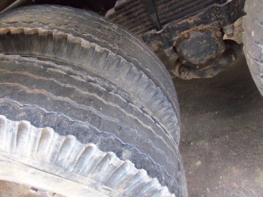 Mitsubishi527(ไอ้หลง)หัวลากท้ายเป็ด Mitsubishi527(ไอ้หลง)หัวลากท้ายเป็ด