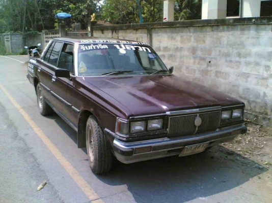 ขาย TOYOTA CROWN เดอลุกซ์ เครื่อง Hero2400 (ดีเซล) ขาย 45000 บาท