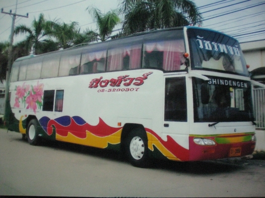 ขายด่วน 850000 รถบัสแอร์ 6 ล้อ มีห้องล่าง ติดต่อ 089-5368286,,081-356-1288