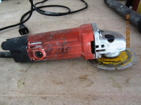 เครื่องเจียรไฟฟ้าMaktec MT954 สภาพใหม่มาก ราคาถูก เครื่องเจียรไฟฟ้าMaktec MT954 สภาพใหม่มาก ราคาถูก