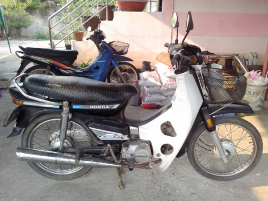 ขายดรีมคุรุ สีดำทะเบียนโอน เครื่องดี สีสวย ขายดรีมคุรุ สีดำทะเบียนโอน เครื่องดี สีสวย