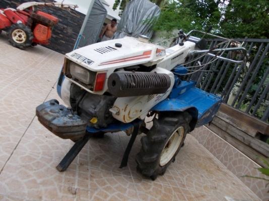 รหัส:12000806รถพรวนดินเดินตามใช้เครื่องเบนซิลFG270Gขนาด5.1PS.มีไฟด้านหน้าwww.nihonmono.com