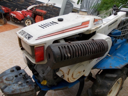 รหัส:12000806รถพรวนดินเดินตามใช้เครื่องเบนซิลFG270Gขนาด5.1PS.มีไฟด้านหน้าwww.nihonmono.com