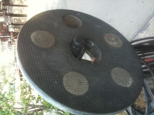 เครื่องทำความสะอาดพื้นมือสองสภาพพร้อมใช้งาน อุปกรณ์ตามรูป