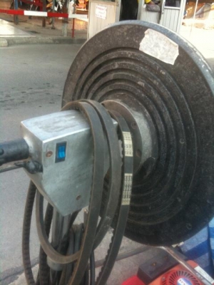 เครื่องทำความสะอาดพื้นมือสองสภาพพร้อมใช้งาน อุปกรณ์ตามรูป